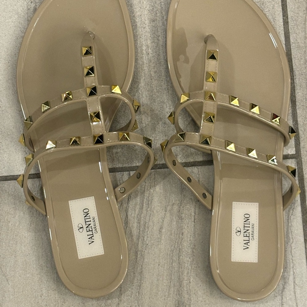 Valentino rockstud beige jelly sandals sz 38 - Picture 2 of 5